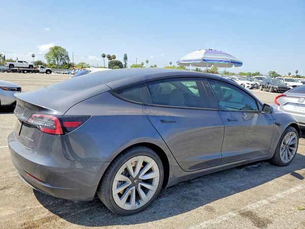 2021 TESLA MODEL 3
