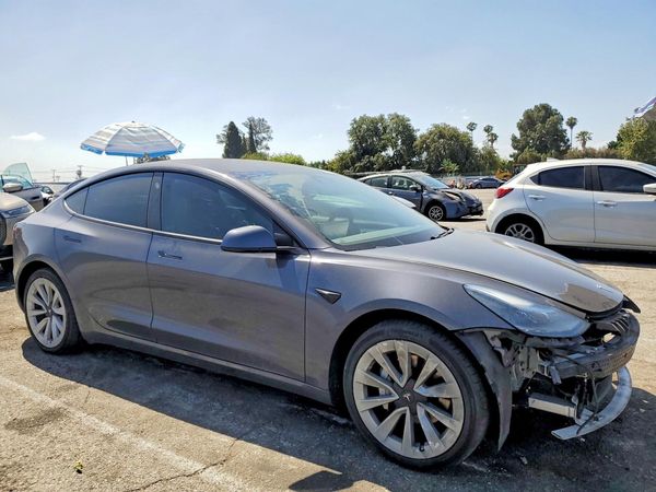 2021 TESLA MODEL 3