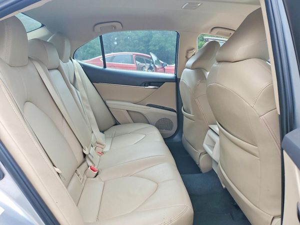 2018 TOYOTA CAMRY