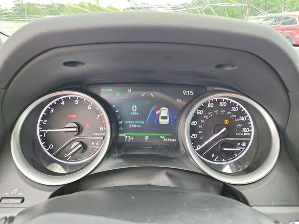 2024 TOYOTA CAMRY XLE