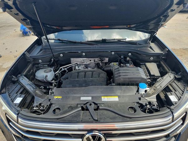 2025 VOLKSWAGEN ATLAS 4Motion Peak Edition SE