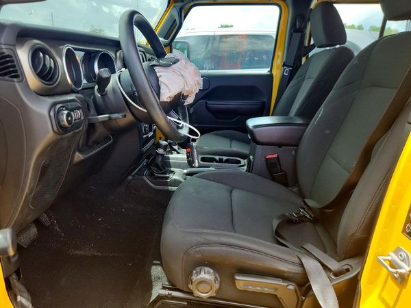 2021 JEEP WRANGLER Unlimited Sport — DENT