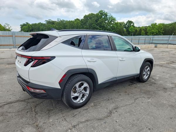 2022 HYUNDAI TUCSON