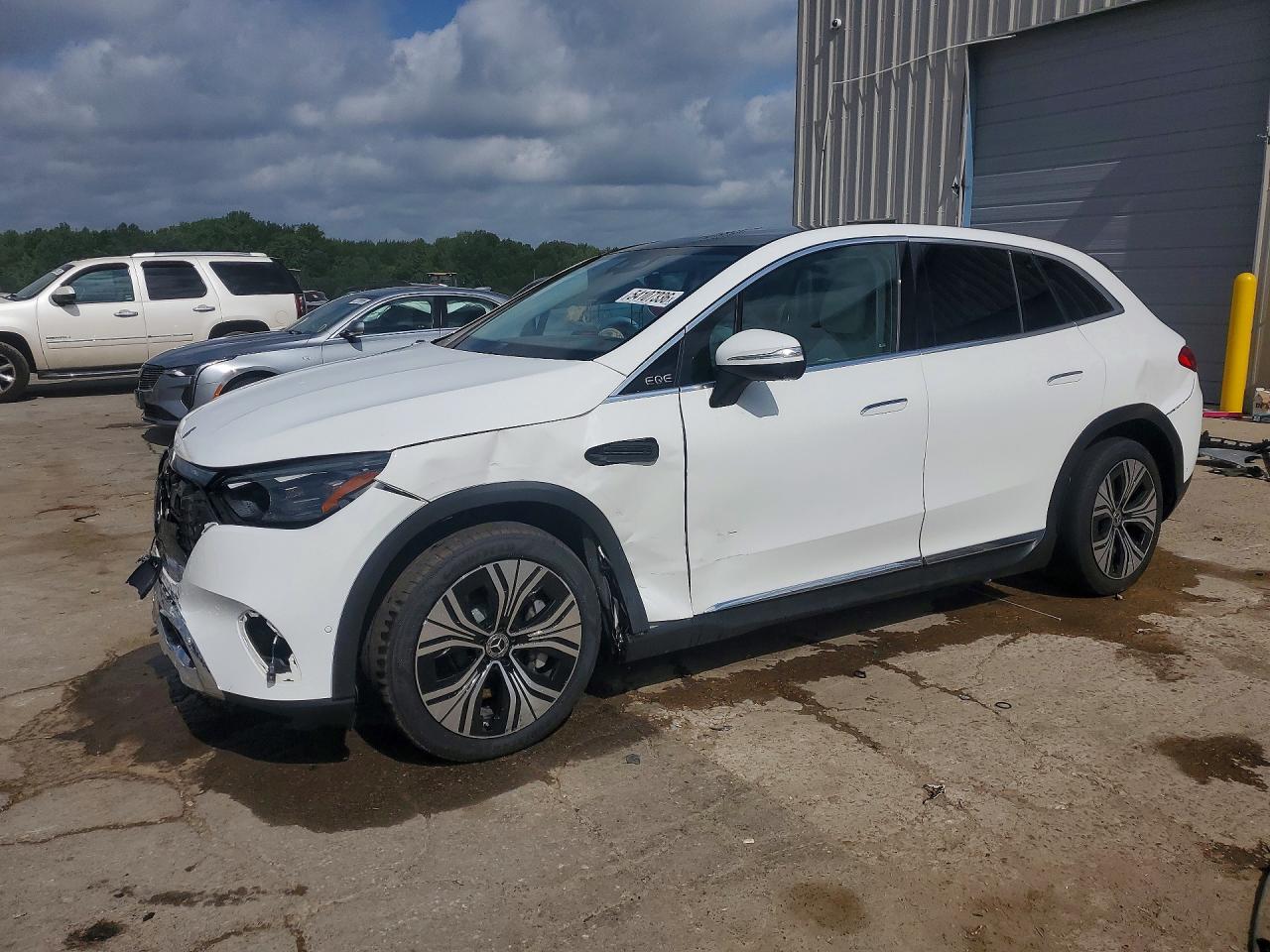 2024 MERCEDES-BENZ EQE SUV EQE350+