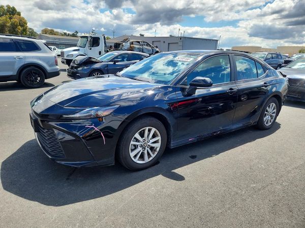2025 TOYOTA CAMRY