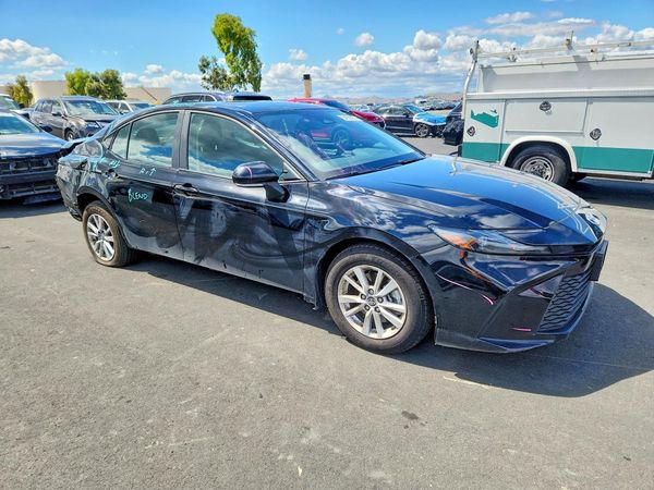 2025 TOYOTA CAMRY