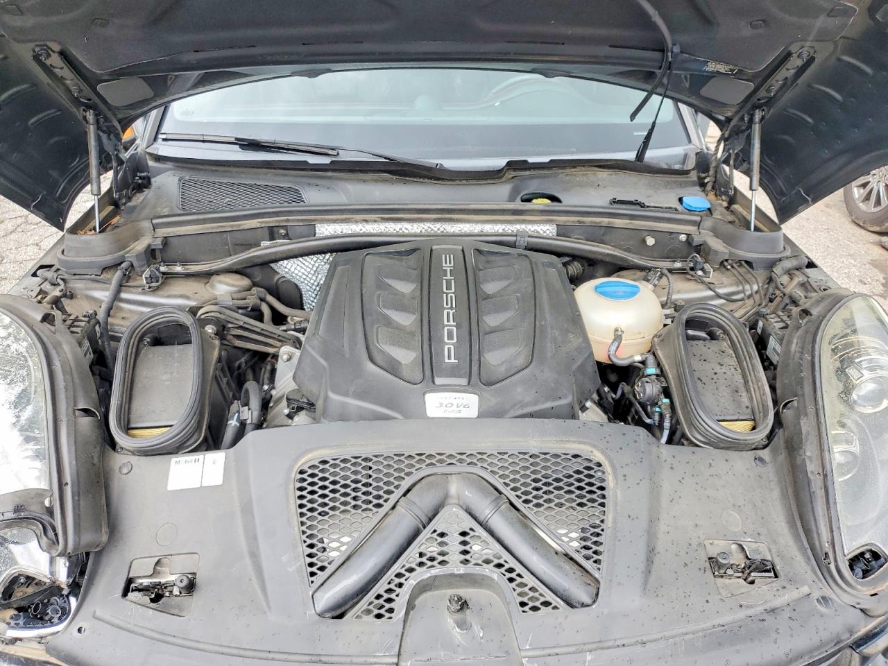 2018 PORSCHE MACAN Macan GTS