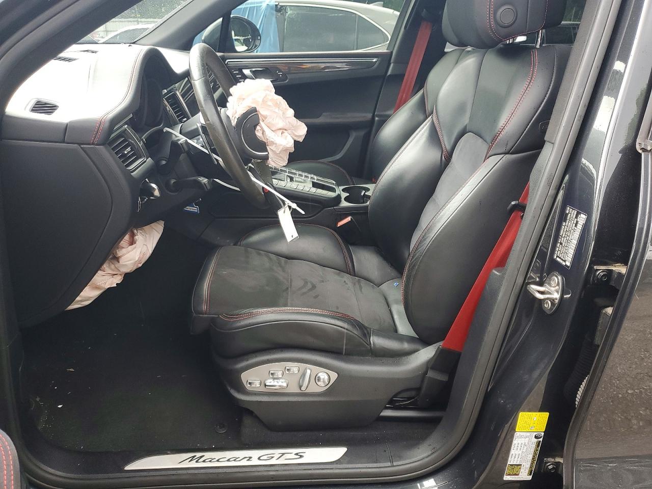 2018 PORSCHE MACAN Macan GTS