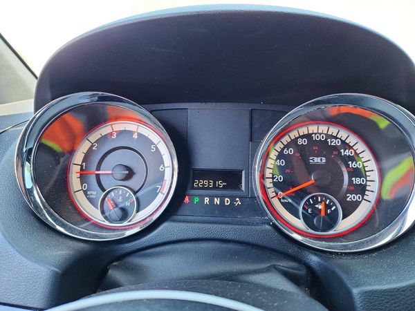 2014 DODGE GRAND CARAVAN SE