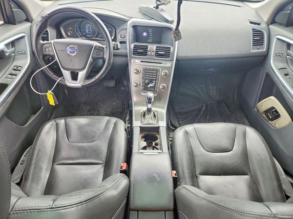 2016 VOLVO XC60