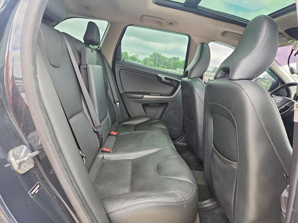 2016 VOLVO XC60