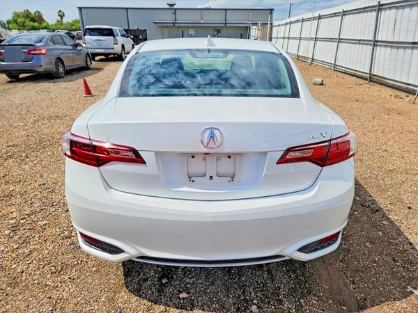 2018 ACURA ILX Base/Acura Watch Plus