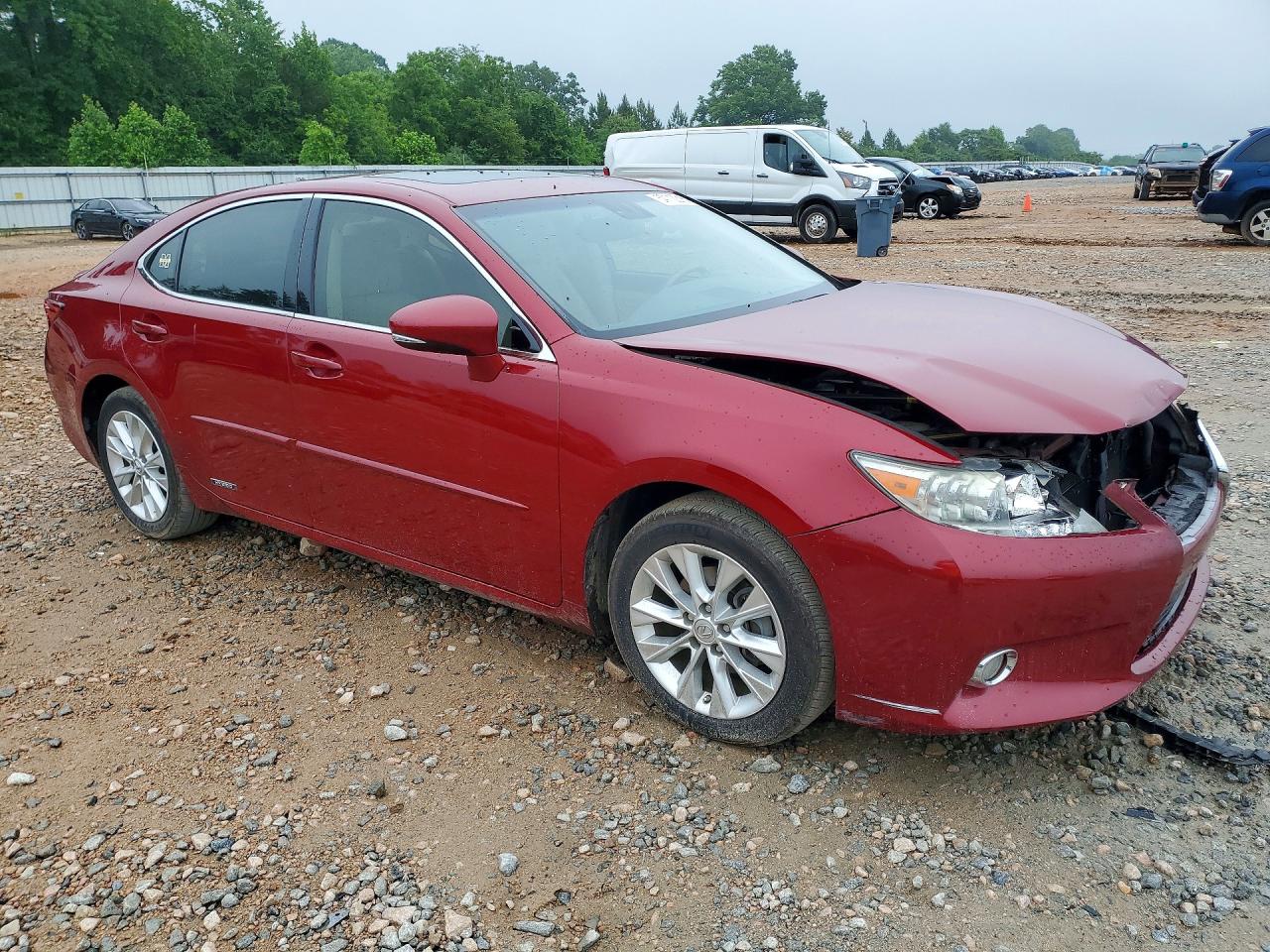 2013 LEXUS ES 300h