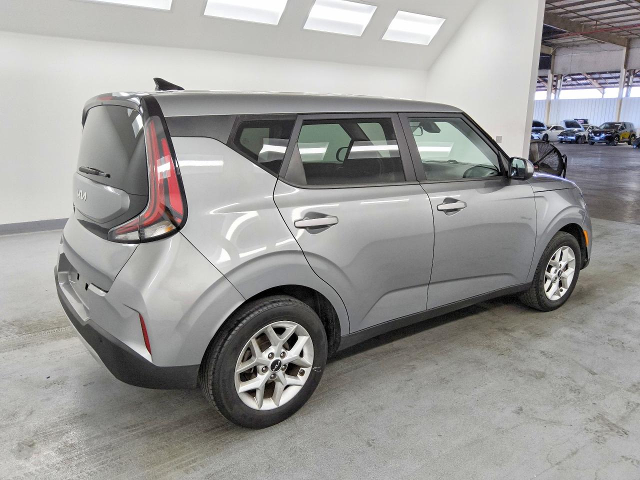 2024 KIA SOUL LX, S