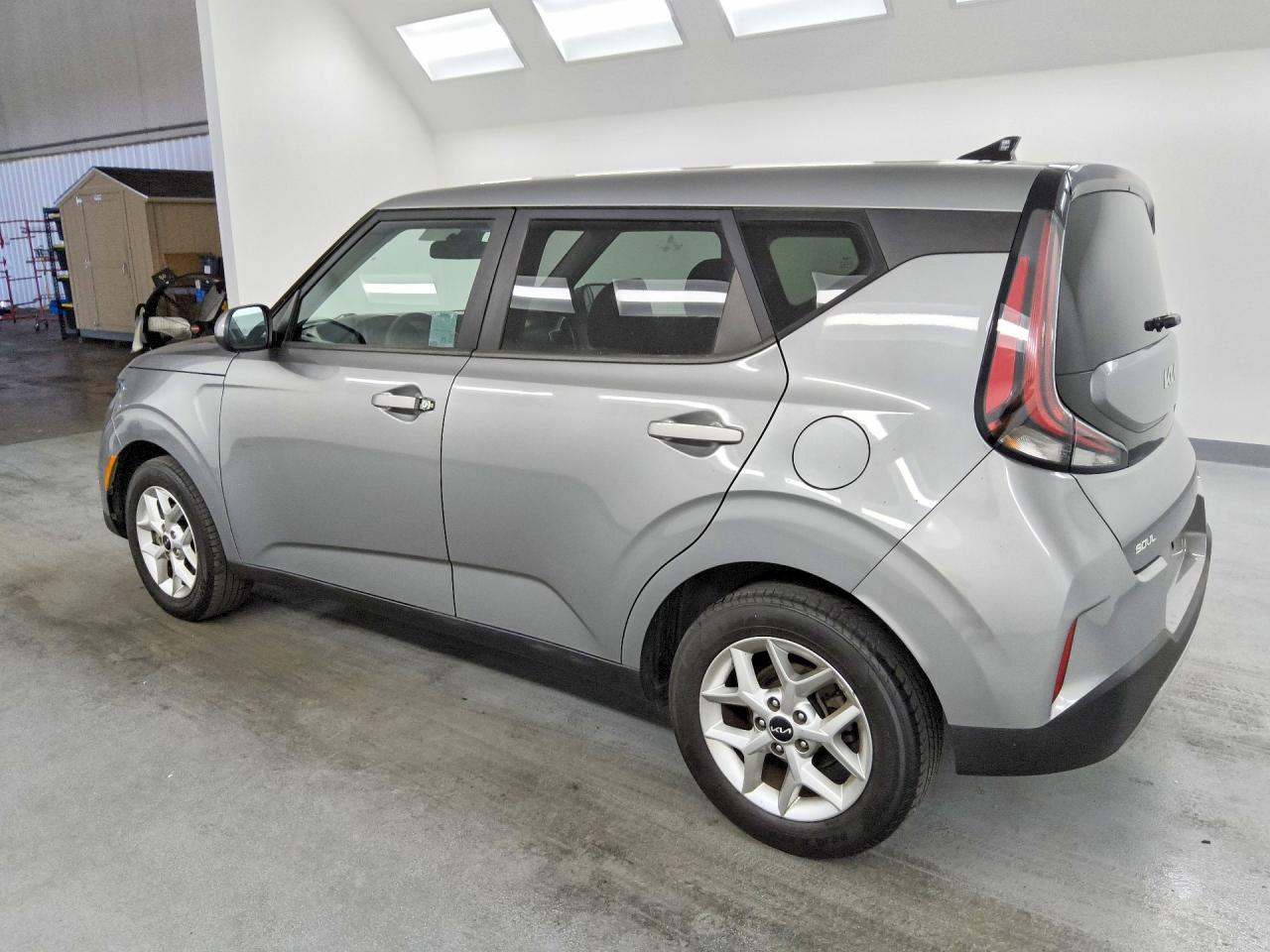2024 KIA SOUL LX, S