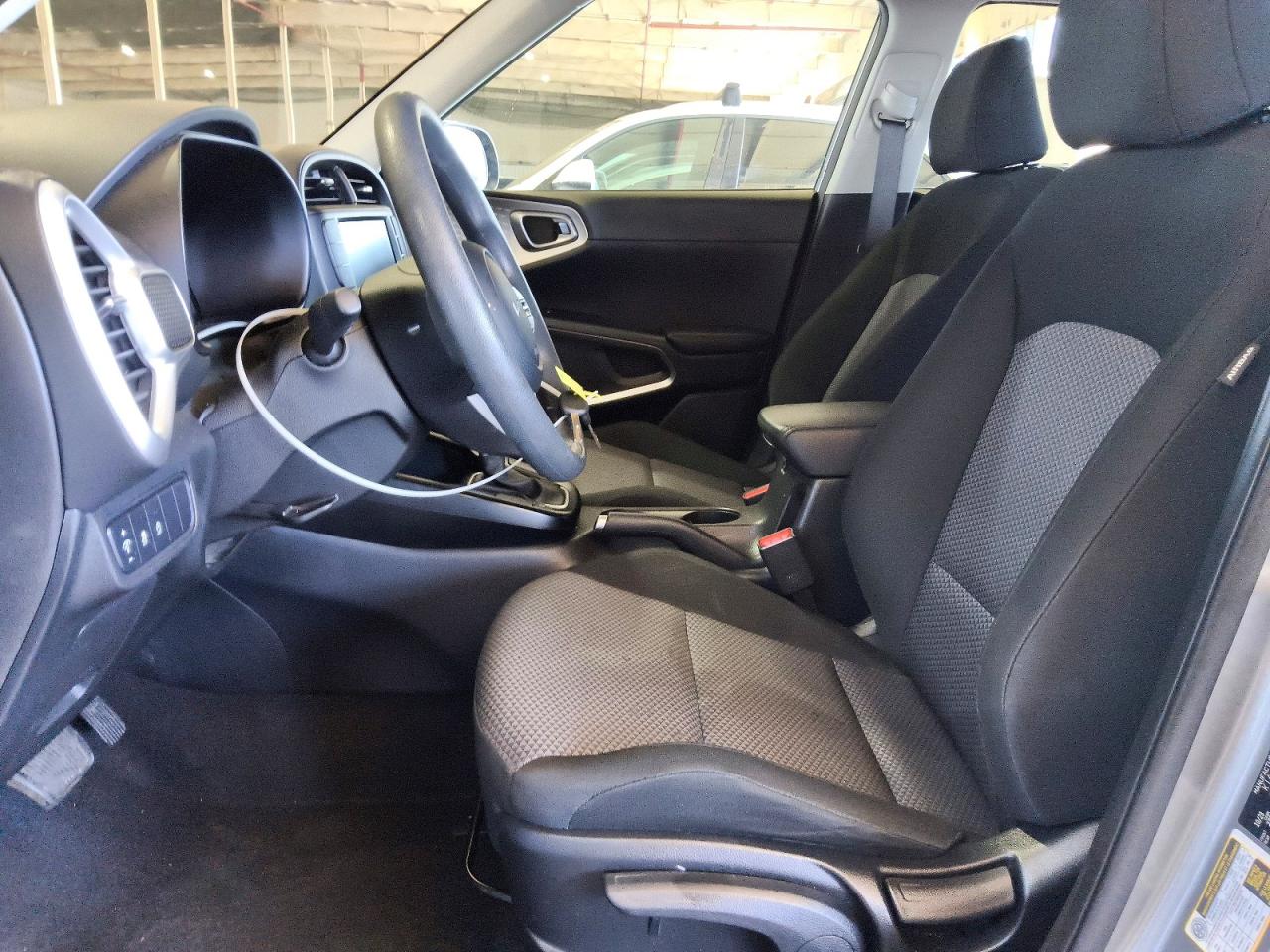 2024 KIA SOUL LX, S