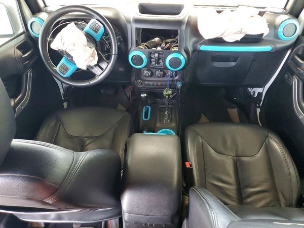 2015 JEEP WRANGLER UNLIMITED SAHARA 4X4