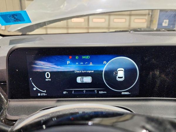 2024 KIA SELTOS S, X-Line
