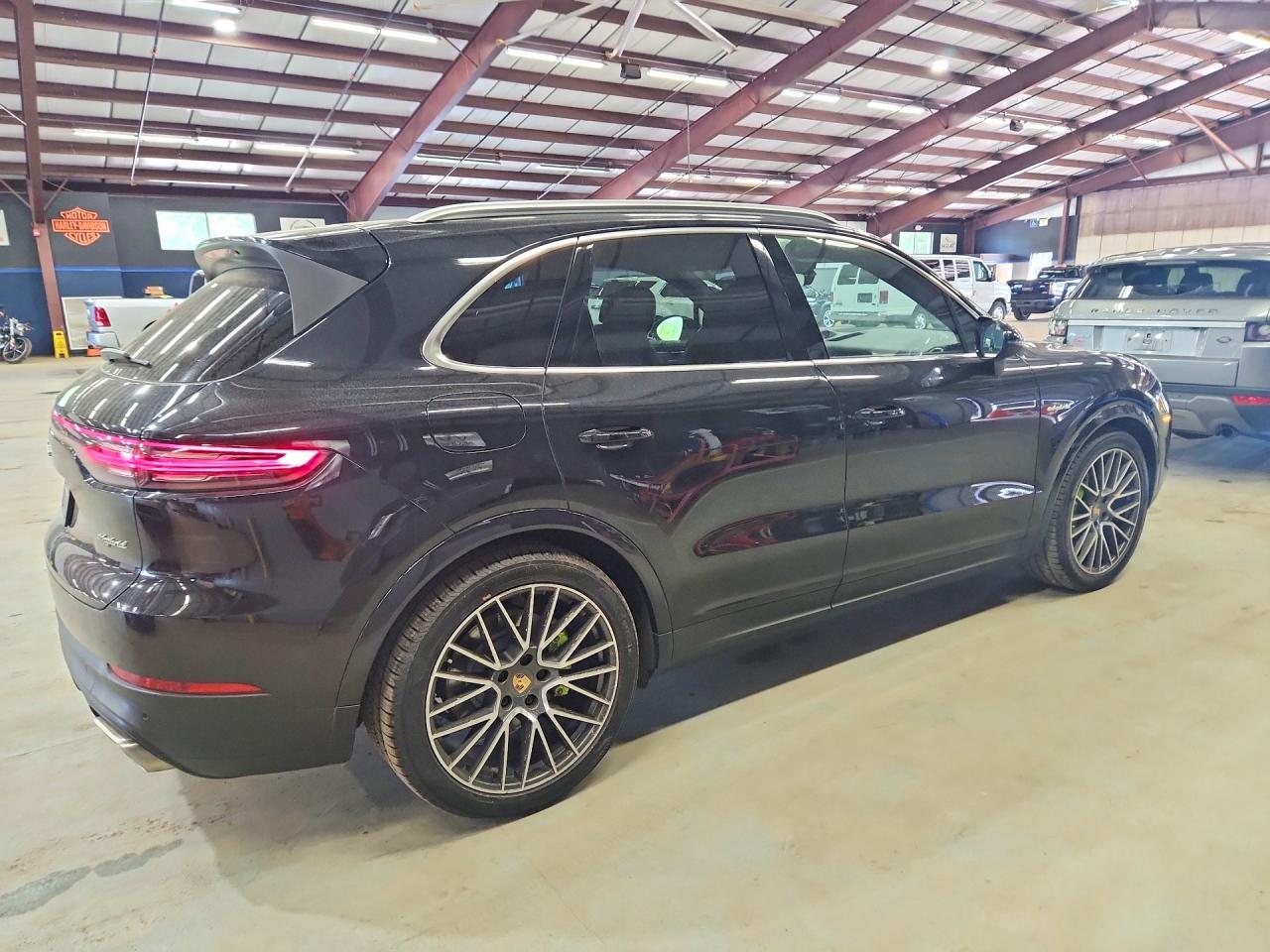 2019 PORSCHE CAYENNE S E-Hybrid