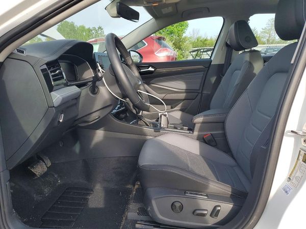 2025 VOLKSWAGEN JETTA SEL