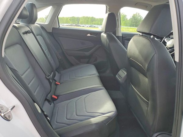 2025 VOLKSWAGEN JETTA SEL
