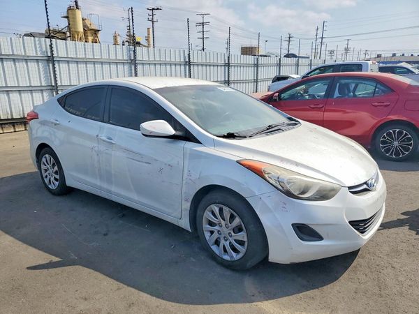 2012 HYUNDAI ELANTRA