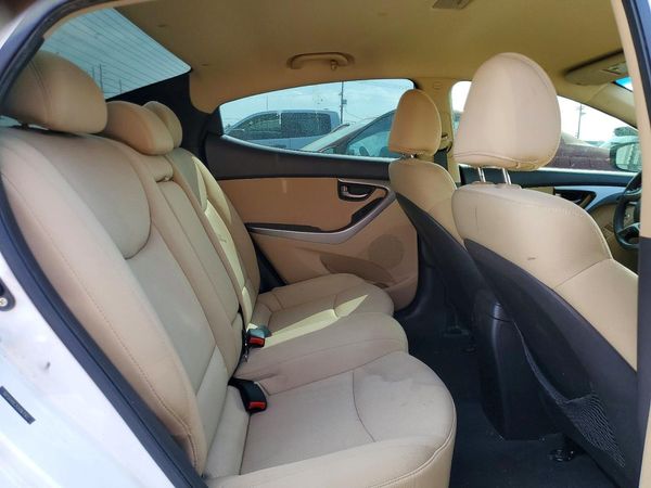 2012 HYUNDAI ELANTRA