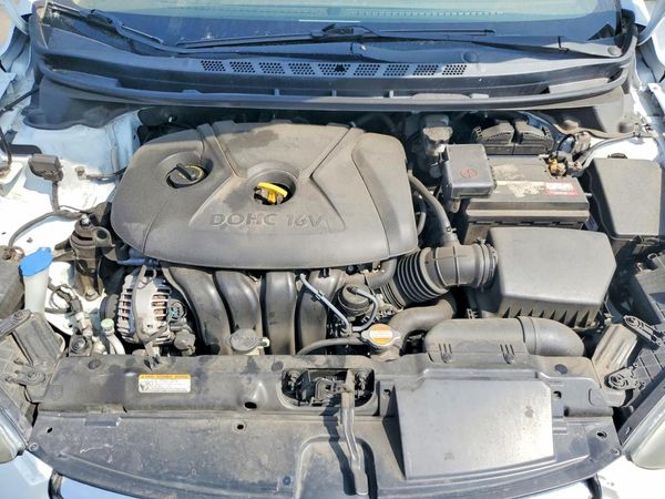 2012 HYUNDAI ELANTRA