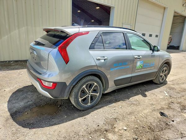 2023 KIA NIRO LX