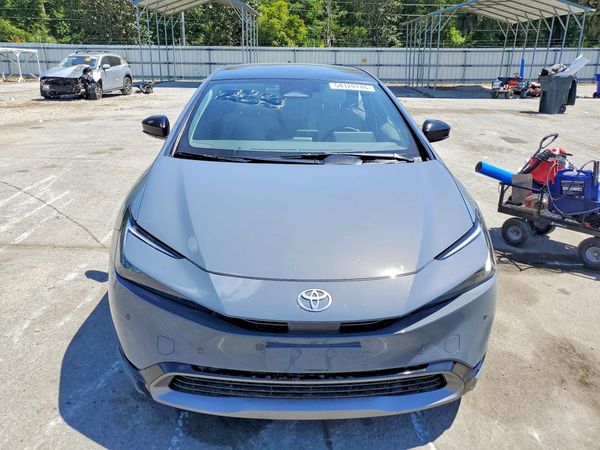 2026 TOYOTA PRIUS