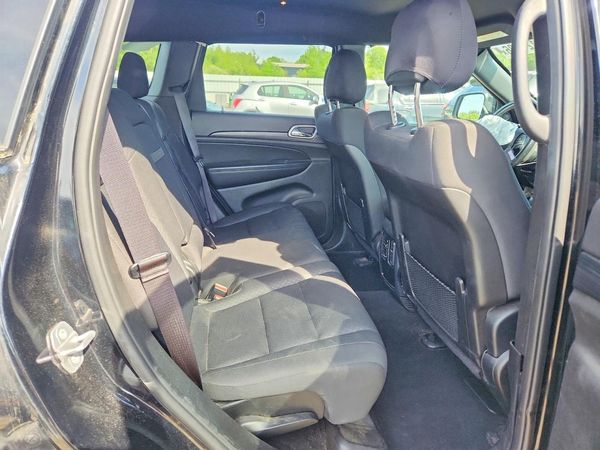 2019 JEEP GRAND CHEROKEE LAREDO 4X4
