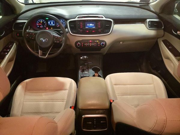 2017 KIA SORENTO