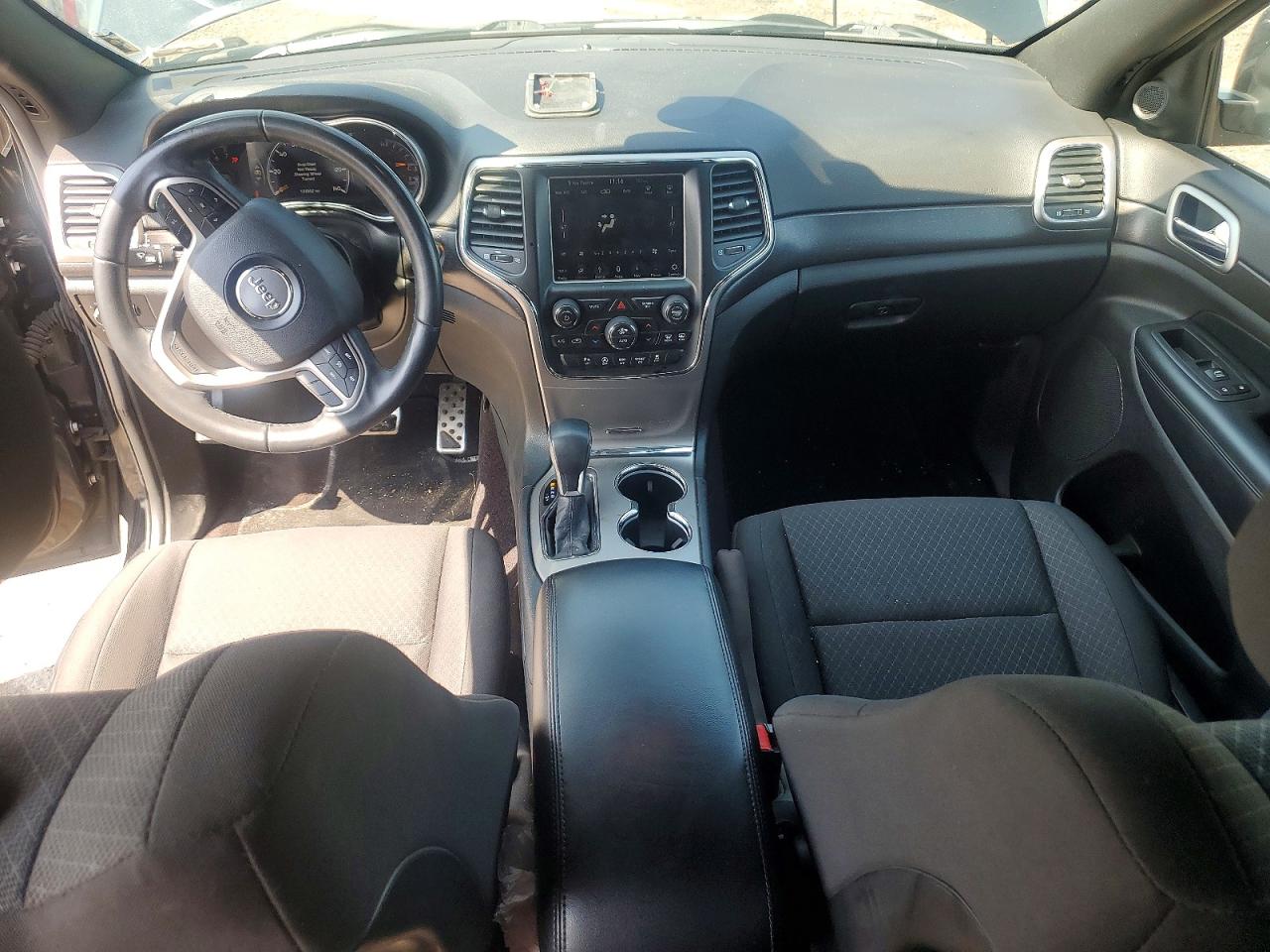 2018 JEEP GRAND CHEROKEE LAREDO 4X4