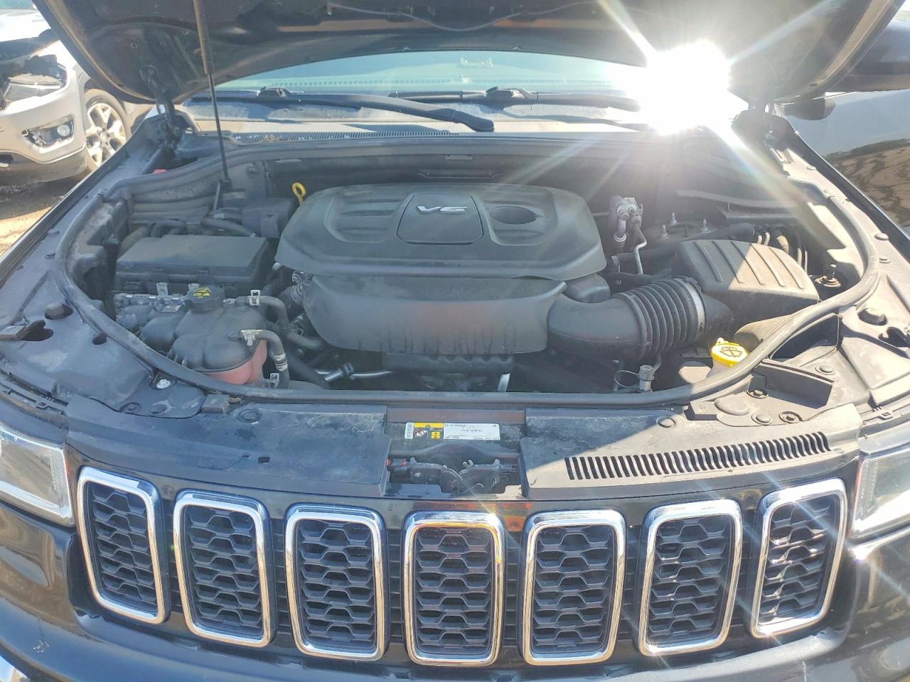 2018 JEEP GRAND CHEROKEE LAREDO 4X4