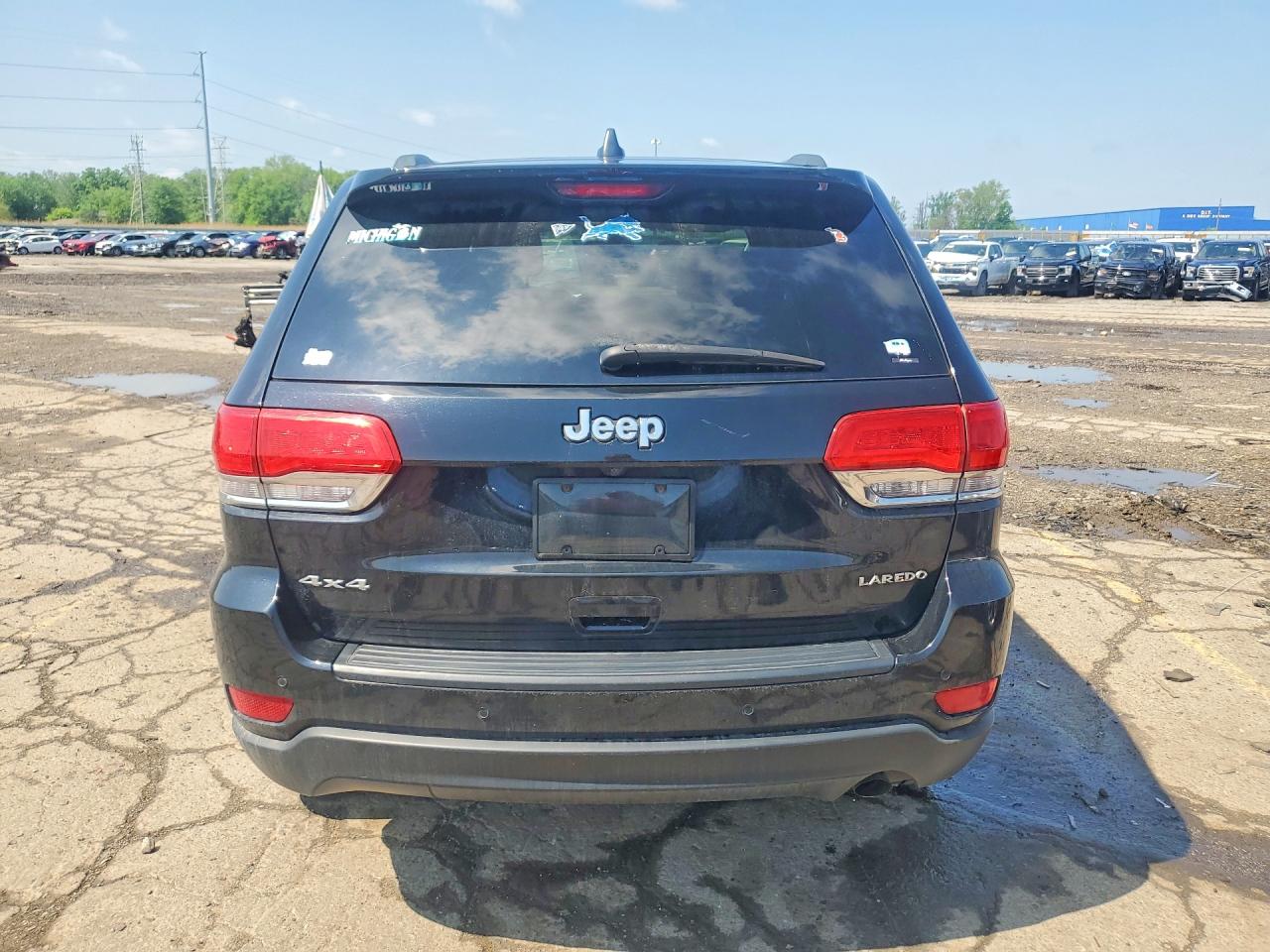 2018 JEEP GRAND CHEROKEE LAREDO 4X4