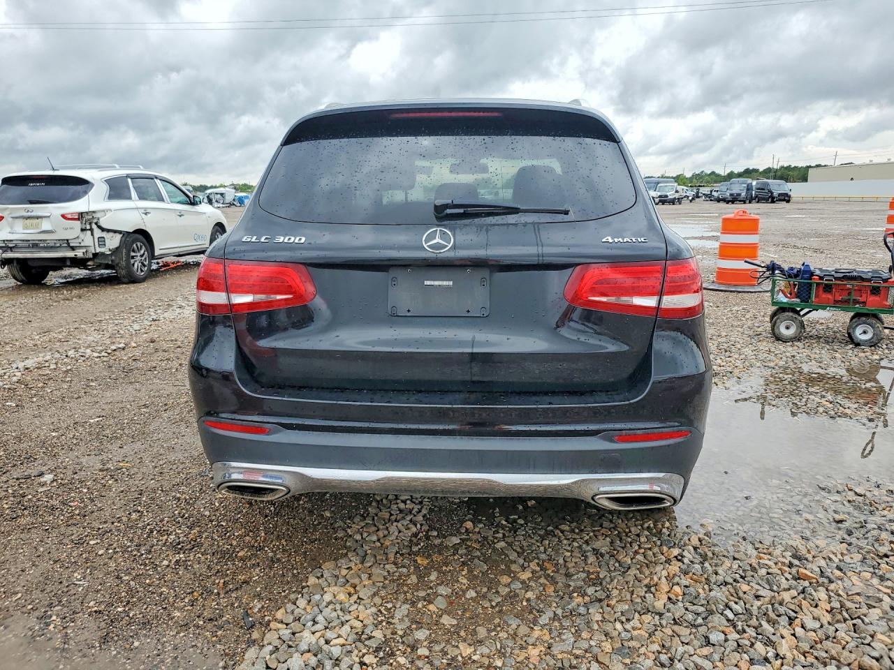 2018 MERCEDES-BENZ GLC GLC 300-4M