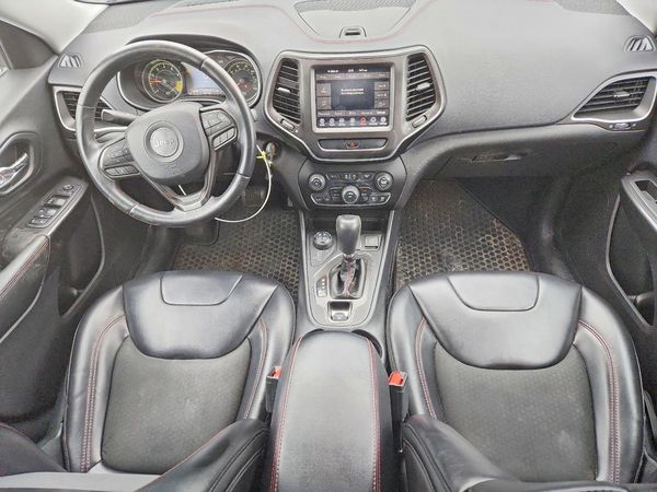 2019 JEEP CHEROKEE Trailhawk