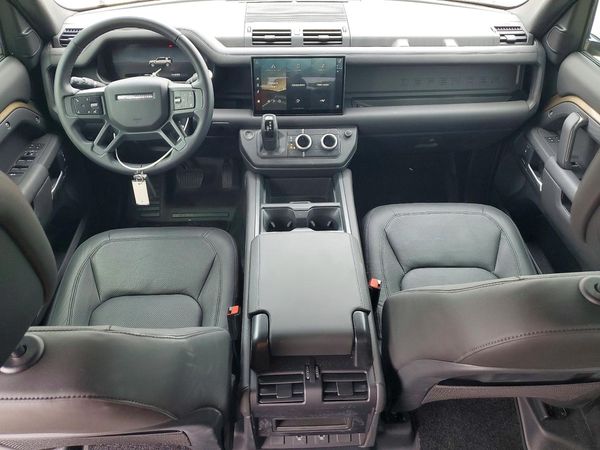 2025 LAND ROVER DEFENDER