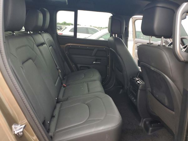 2025 LAND ROVER DEFENDER