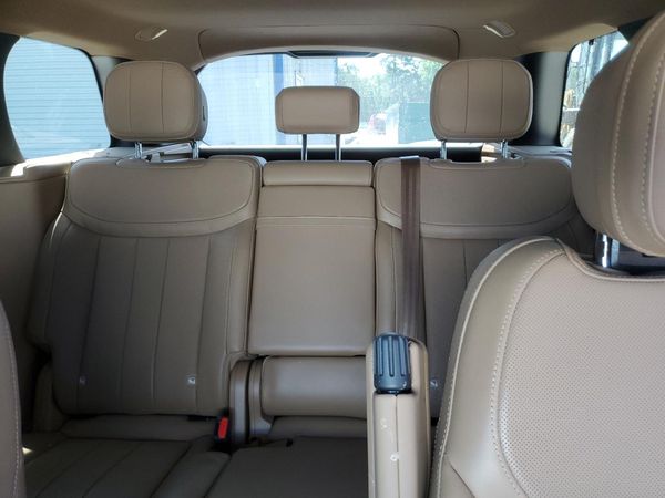 2024 LAND ROVER RANGE ROVER SE