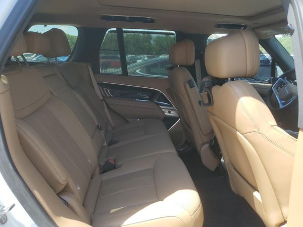2024 LAND ROVER RANGE ROVER SE