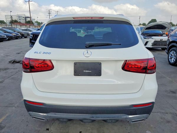 2022 MERCEDES-BENZ GLC GLC300