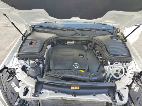 2022 MERCEDES-BENZ GLC GLC300