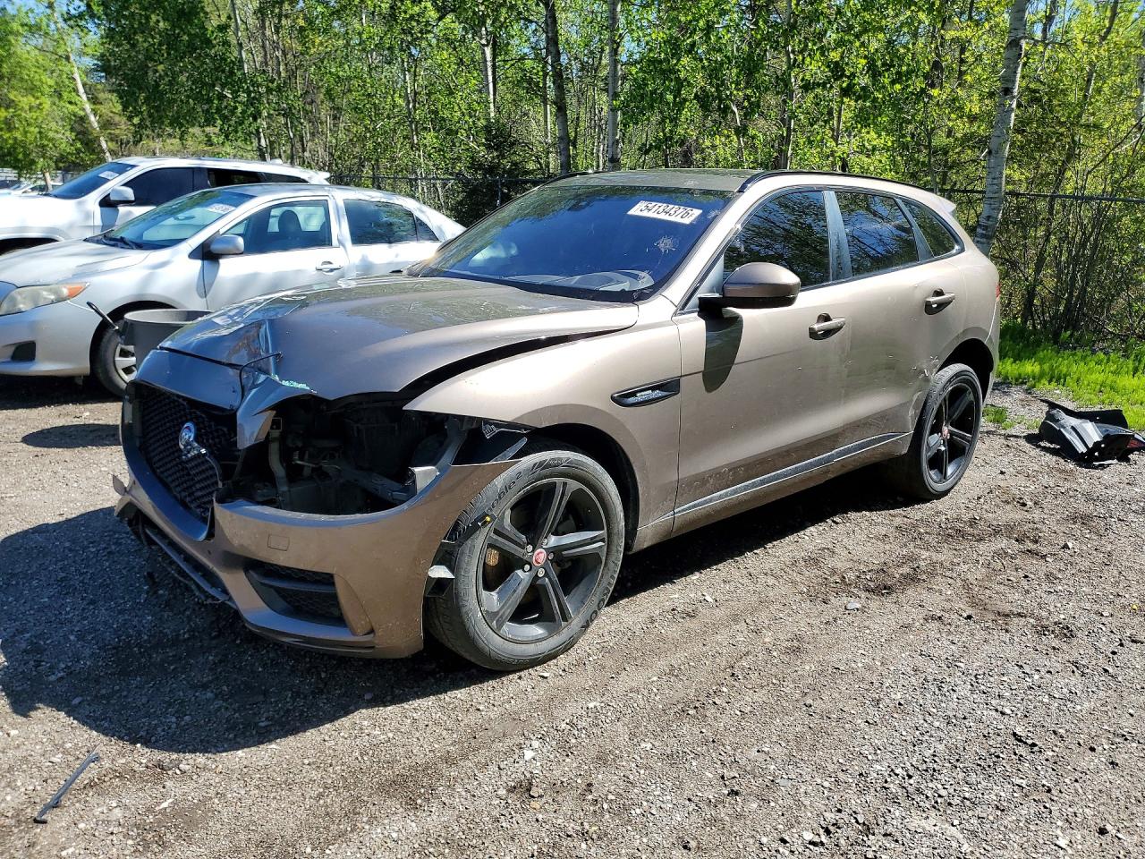 2017 JAGUAR F-PACE R-Sport — Front 3/4