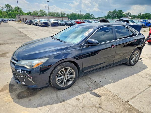2015 TOYOTA CAMRY