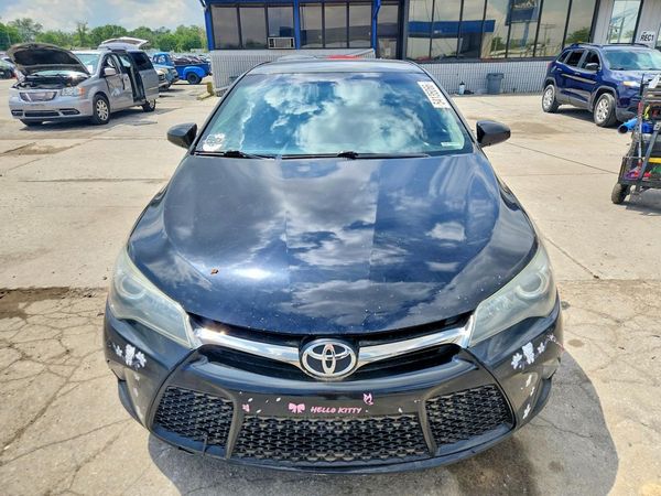 2015 TOYOTA CAMRY