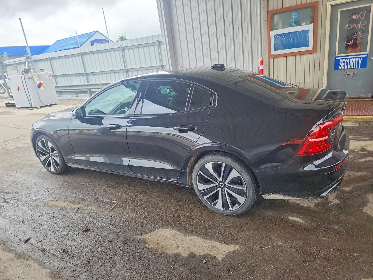 2022 VOLVO S60