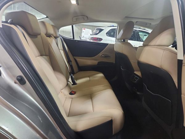 2020 LEXUS ES 350 Premium
