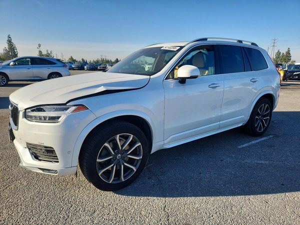 2018 VOLVO XC90