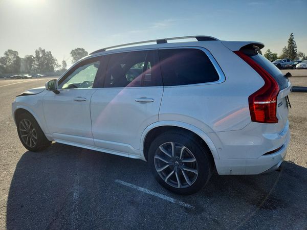 2018 VOLVO XC90